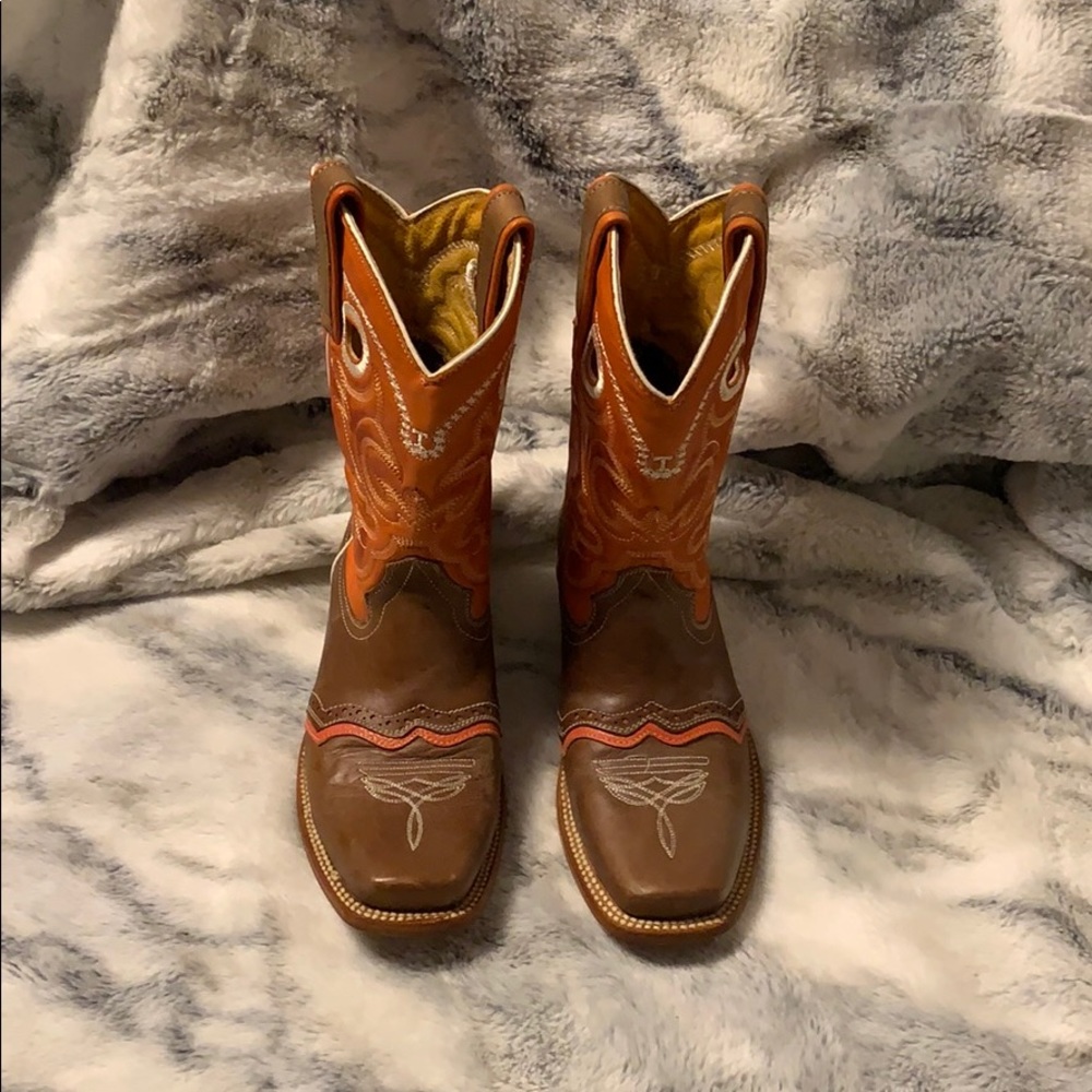 Cowboy boots 🥾